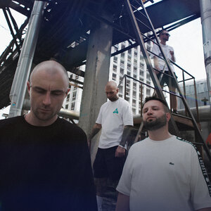 БРАТУБРАТ, RASKOL, Тони Питон feat. Билли Ногами - Балабанов (Prod. 310)